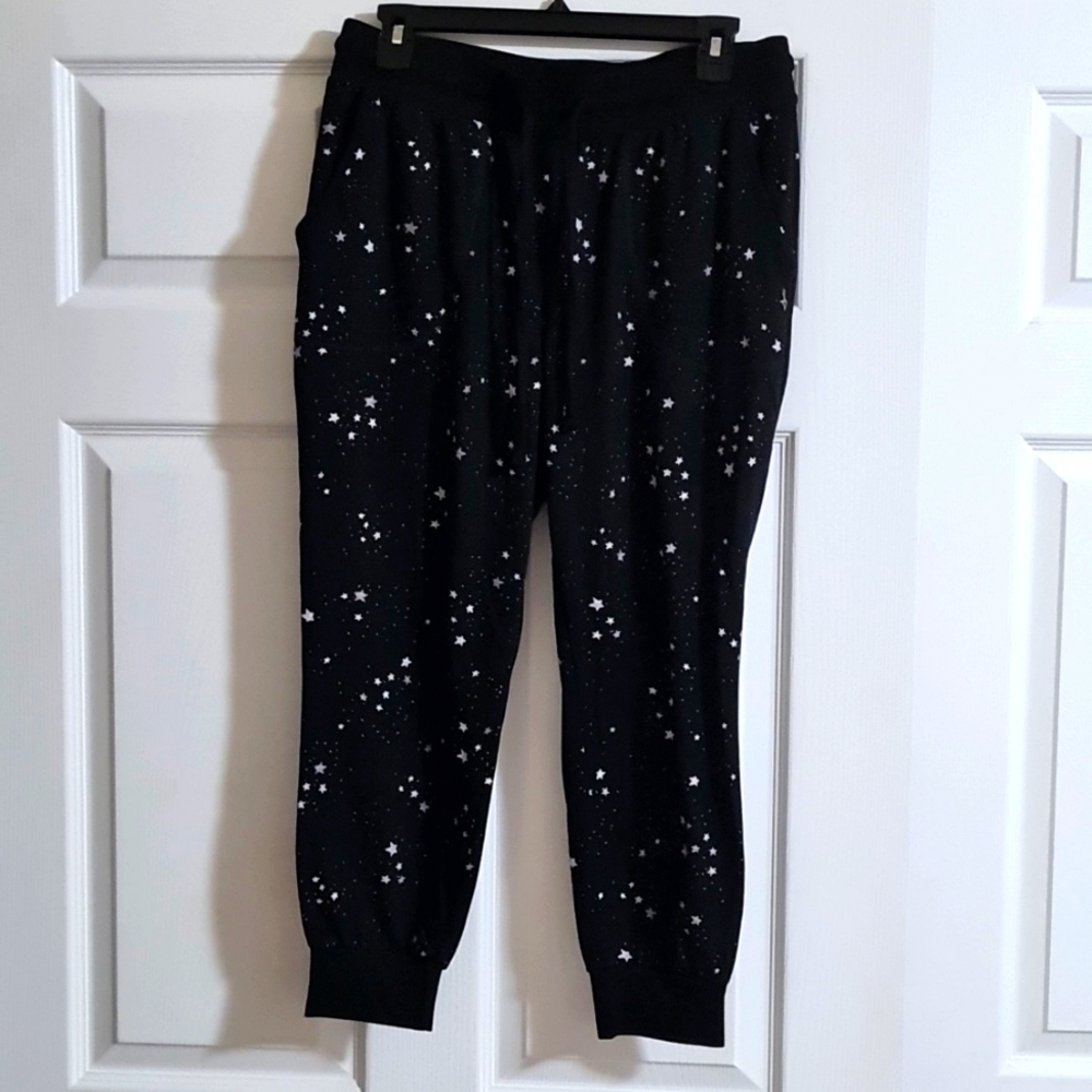 Torrid ladies black starry joggers size 0